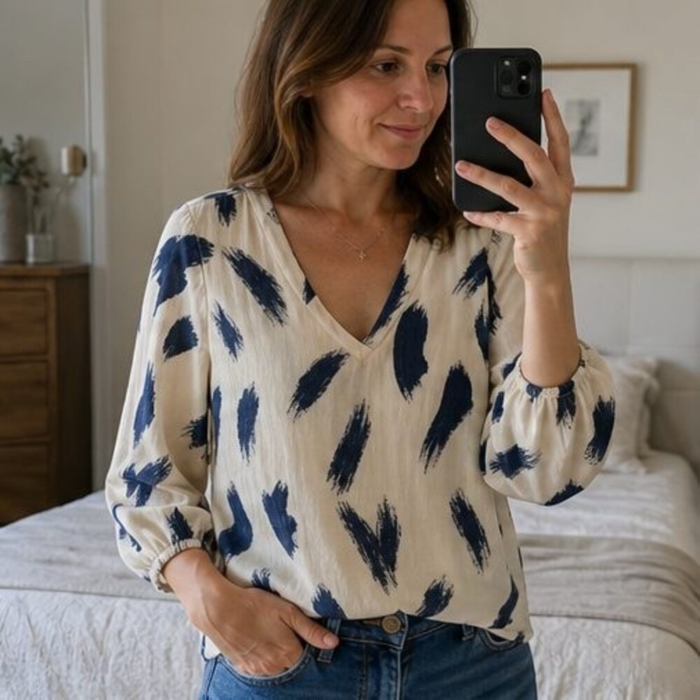 Sand V Neck Top - Picture 2 of 6